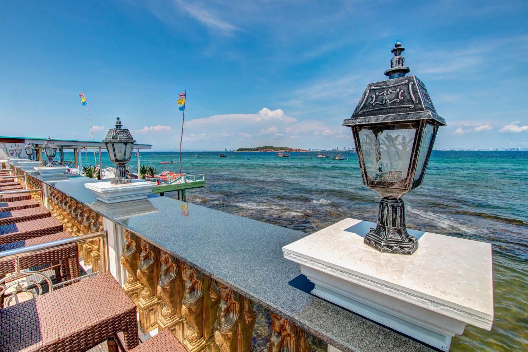 Suntosa Resort Koh Larn Extérieur photo